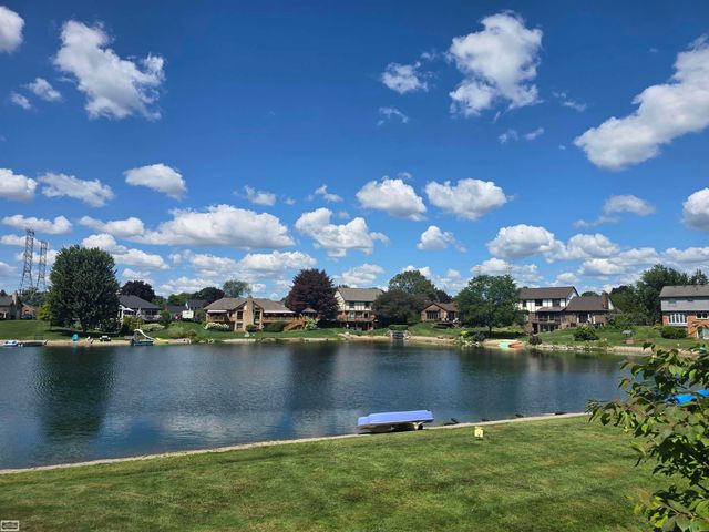 46407 Houghton Dr. Drive, Shelby Twp, MI 48315