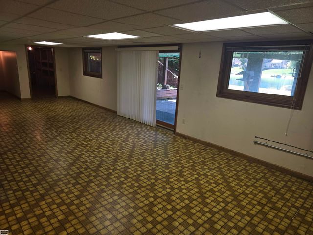 46407 Houghton Dr. Drive, Shelby Twp, MI 48315
