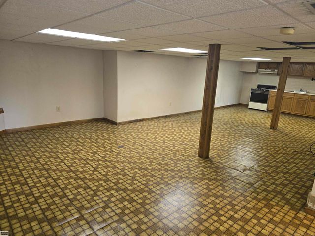 46407 Houghton Dr. Drive, Shelby Twp, MI 48315