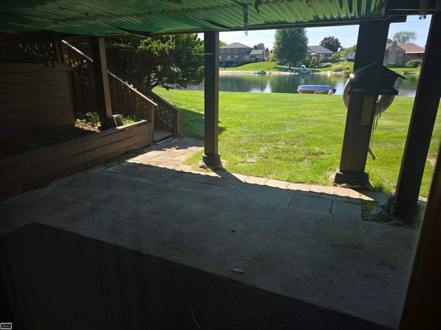46407 Houghton Dr. Drive, Shelby Twp, MI 48315
