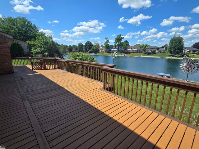 46407 Houghton Dr. Drive, Shelby Twp, MI 48315