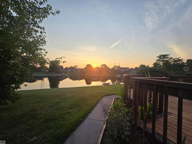 46407 Houghton Dr. Drive, Shelby Twp, MI 48315