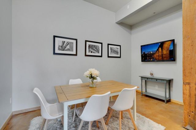 607 Washington Avenue S 101, Minneapolis, MN 55415