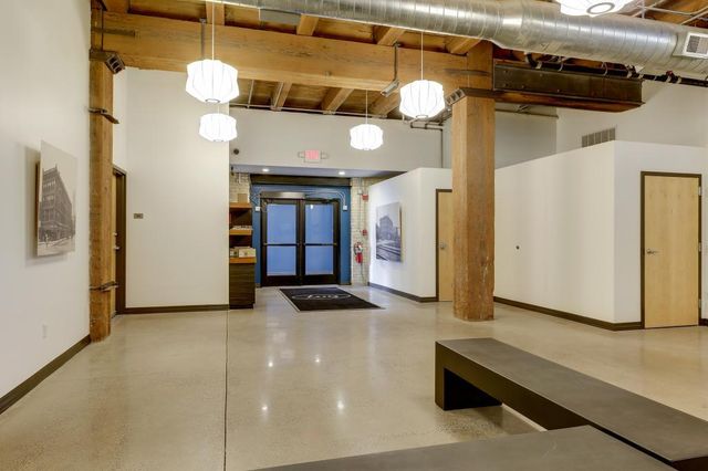 607 Washington Avenue S 101, Minneapolis, MN 55415