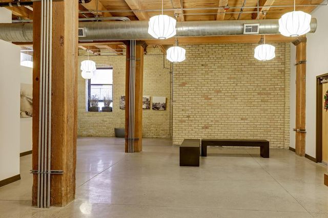 607 Washington Avenue S 101, Minneapolis, MN 55415