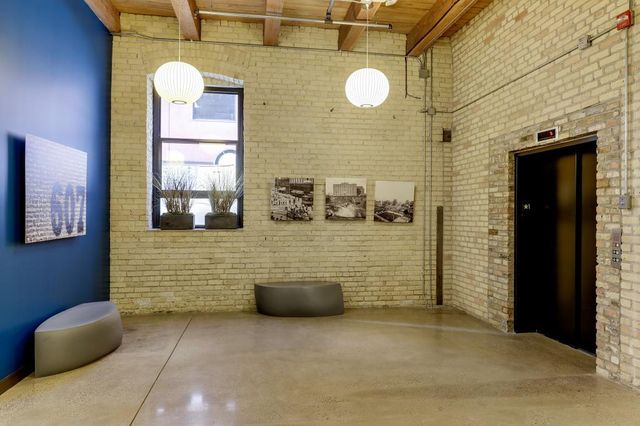 607 Washington Avenue S 101, Minneapolis, MN 55415