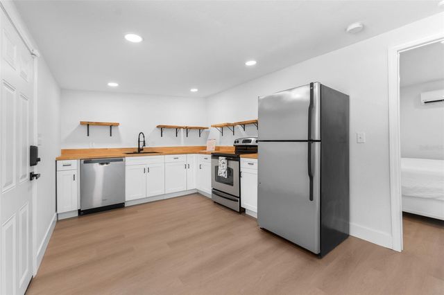 501 E CLUSTER AVENUE, Tampa, FL 33604
