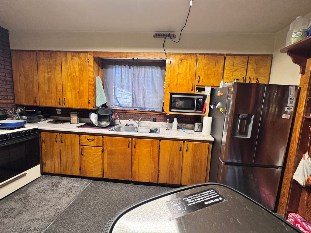 Image 22 of property listing at 104 E Poplar Street, Odin, IL 62870