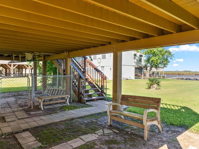 1938 County Road 201, Sargent, TX 77414