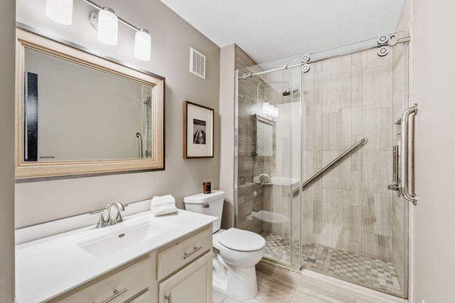 13134 Falcons Way, Savage, MN 55378