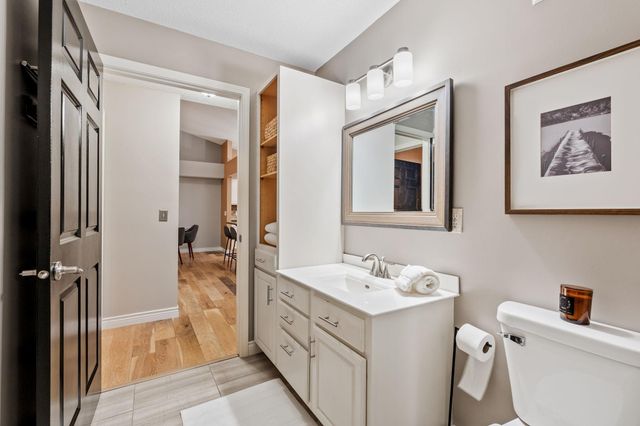 13134 Falcons Way, Savage, MN 55378