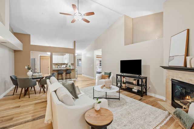 13134 Falcons Way, Savage, MN 55378