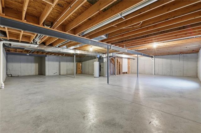 17175 S Kill Creek Road, Gardner, KS 66030