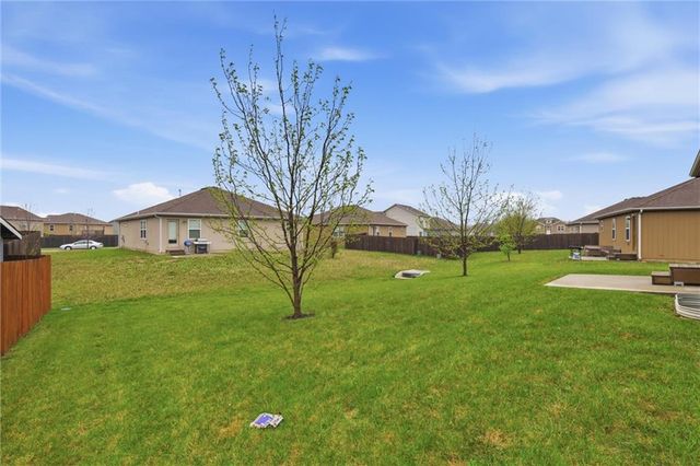 17175 S Kill Creek Road, Gardner, KS 66030