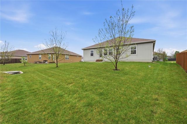 17175 S Kill Creek Road, Gardner, KS 66030