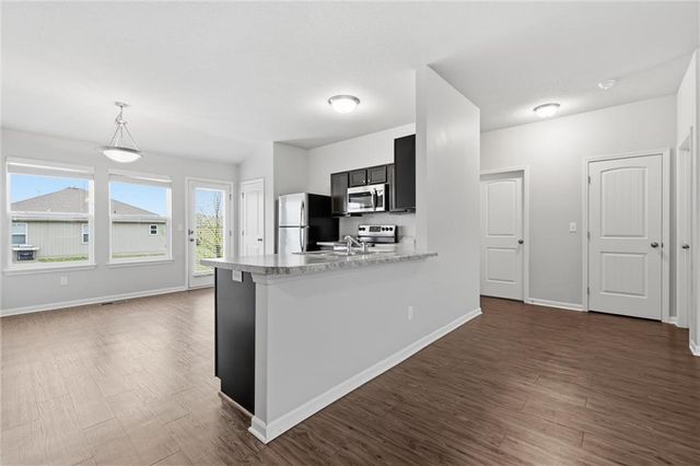 17175 S Kill Creek Road, Gardner, KS 66030