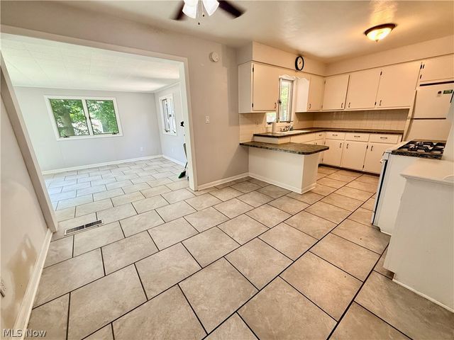 6230 Foxridge Drive, Boardman, OH 44512
