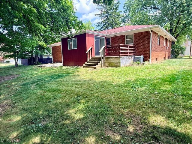 6230 Foxridge Drive, Boardman, OH 44512