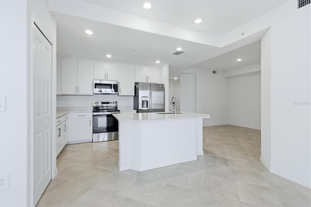 19140 SCALLOP LOOP 108, Lakewood Ranch, FL 34211