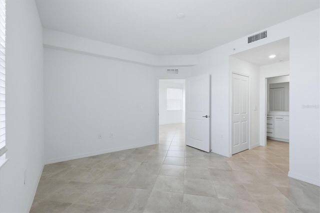 19140 SCALLOP LOOP 108, Lakewood Ranch, FL 34211