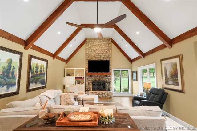 3821 Country Club Circle, Muskogee, OK 74403