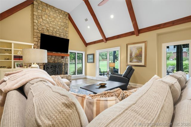 3821 Country Club Circle, Muskogee, OK 74403