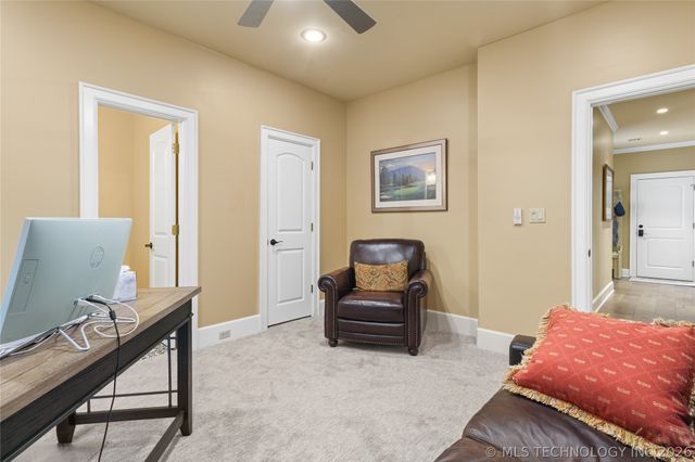 3821 Country Club Circle, Muskogee, OK 74403