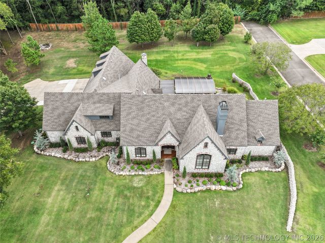 3821 Country Club Circle, Muskogee, OK 74403