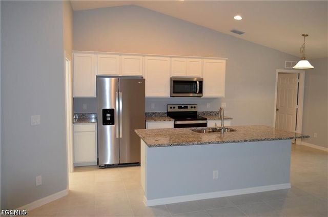 1127 NE 10th ST, Cape Coral, FL 33909