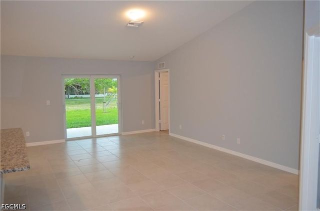 1127 NE 10th ST, Cape Coral, FL 33909