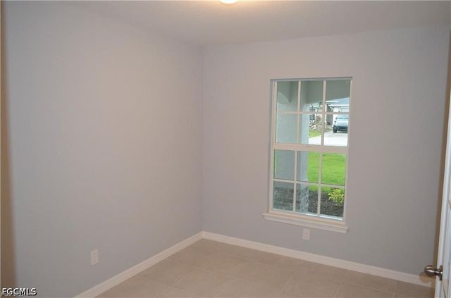 1127 NE 10th ST, Cape Coral, FL 33909