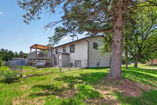 1804 9th Avenue SE, Rochester, MN 55904