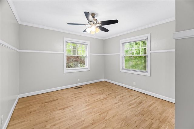 821 Lakeview Drive, Rogers, AR 72756