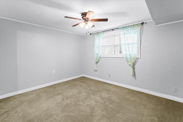 821 Lakeview Drive, Rogers, AR 72756