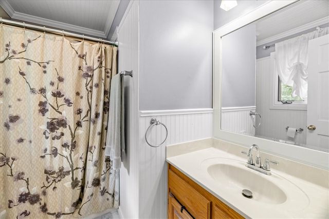 821 Lakeview Drive, Rogers, AR 72756