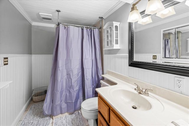 821 Lakeview Drive, Rogers, AR 72756