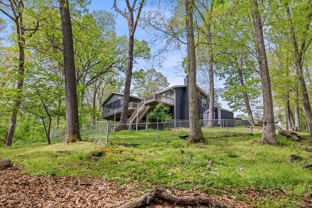 821 Lakeview Drive, Rogers, AR 72756
