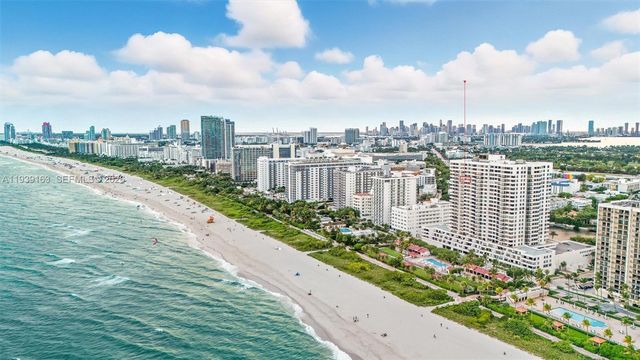 2555 Collins Ave 2105, Miami Beach, FL 33140