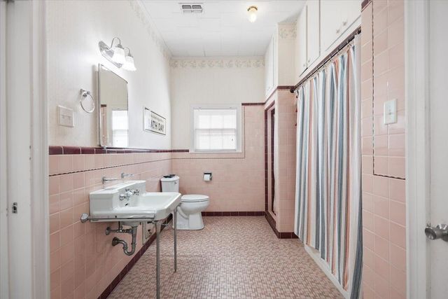 315 N Main Street, Henderson, TX 75652