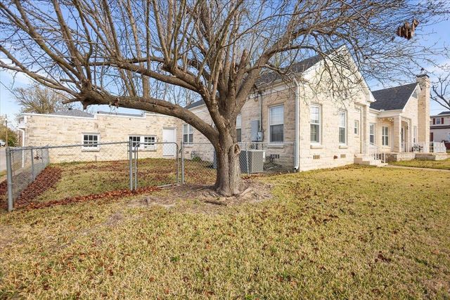 315 N Main Street, Henderson, TX 75652