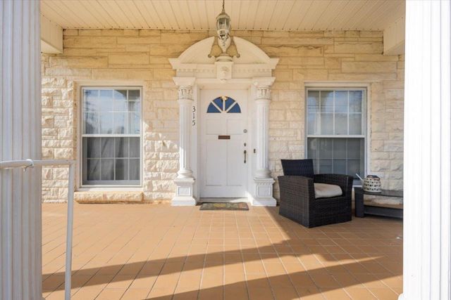 315 N Main Street, Henderson, TX 75652