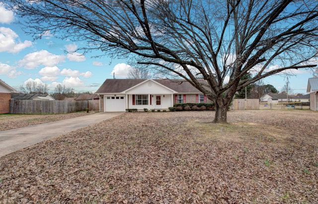 1809 Peachwood Cove, Beebe, AR 72012