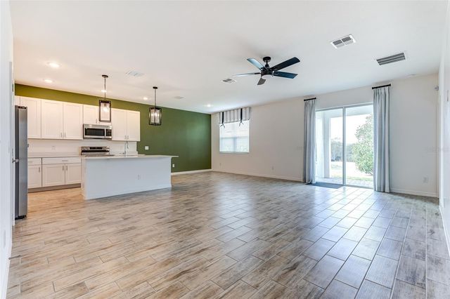 3090 SURAJ CIRCLE, Tavares, FL 32778