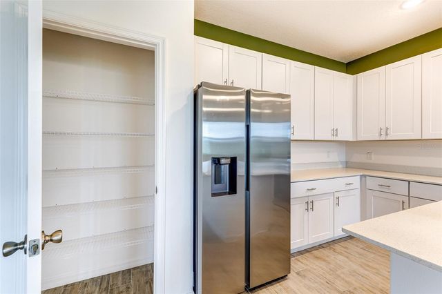 3090 SURAJ CIRCLE, Tavares, FL 32778