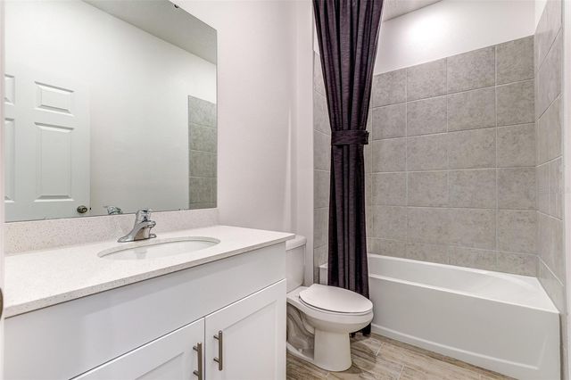 3090 SURAJ CIRCLE, Tavares, FL 32778