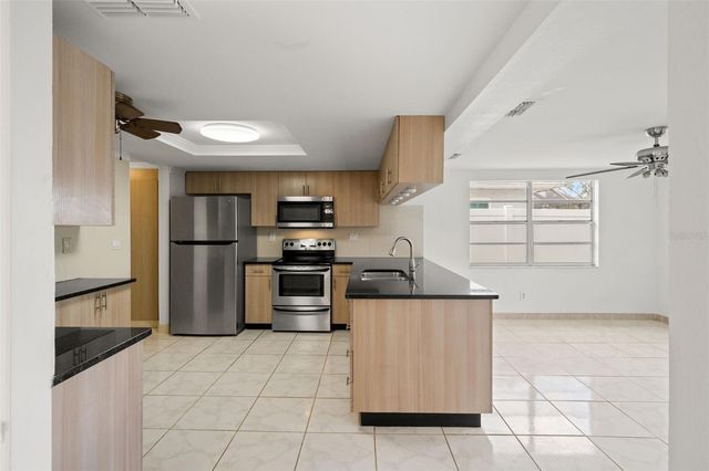 8852 CANDLEWICK LANE, Port Richey, FL 34668