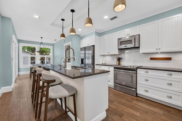 1407 S MOODY AVENUE, Tampa, FL 33629