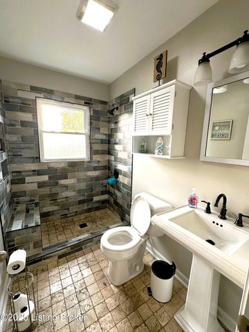 2902 Abigail Dr 4, Louisville, KY 40205