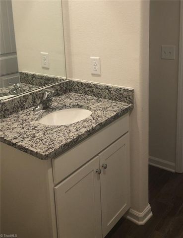 3994 Meredith Woods Lane, Winston-salem, NC 27107