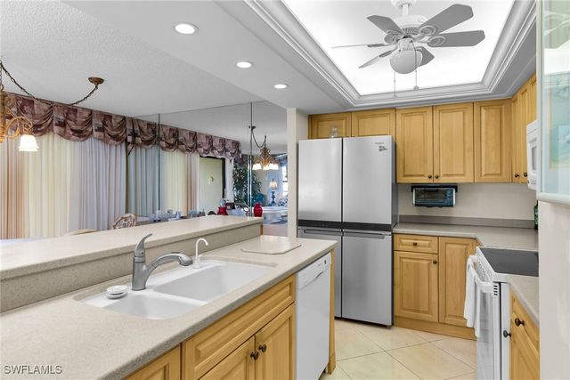 657 Seaview CT J1, Marco Island, FL 34145